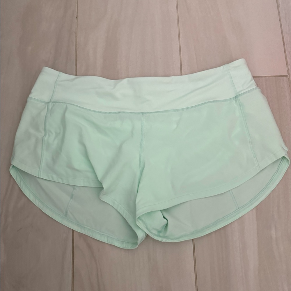 Lululemon Speed Up low rise shorts 2.5